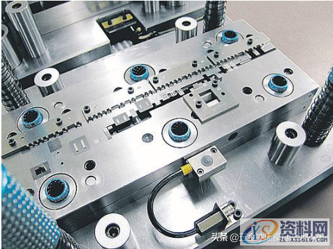 五金模具设计：冲压连续模（级进模）设计细节,模具设计：五金冲压连续模（级进模）设计细节,导正,冲压,卸料,第3张