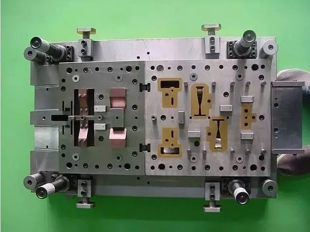 冲压模具主流模具刀口、镶件的设计标准和结构,冲压模具主流模具刀口、镶件的设计标准和结构,模具,结构,第3张