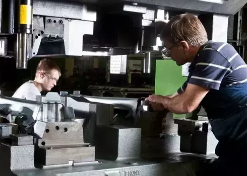 冲压五金模具设计的经验分享及未来发展方向简述,冲压模具的经验分享及未来发展方向简述,模具设计,冲压,第51张